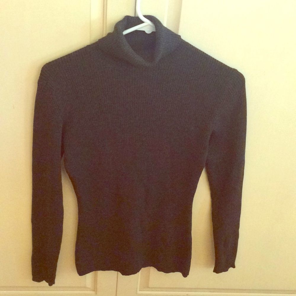 Banana Republic Gray Turtleneck